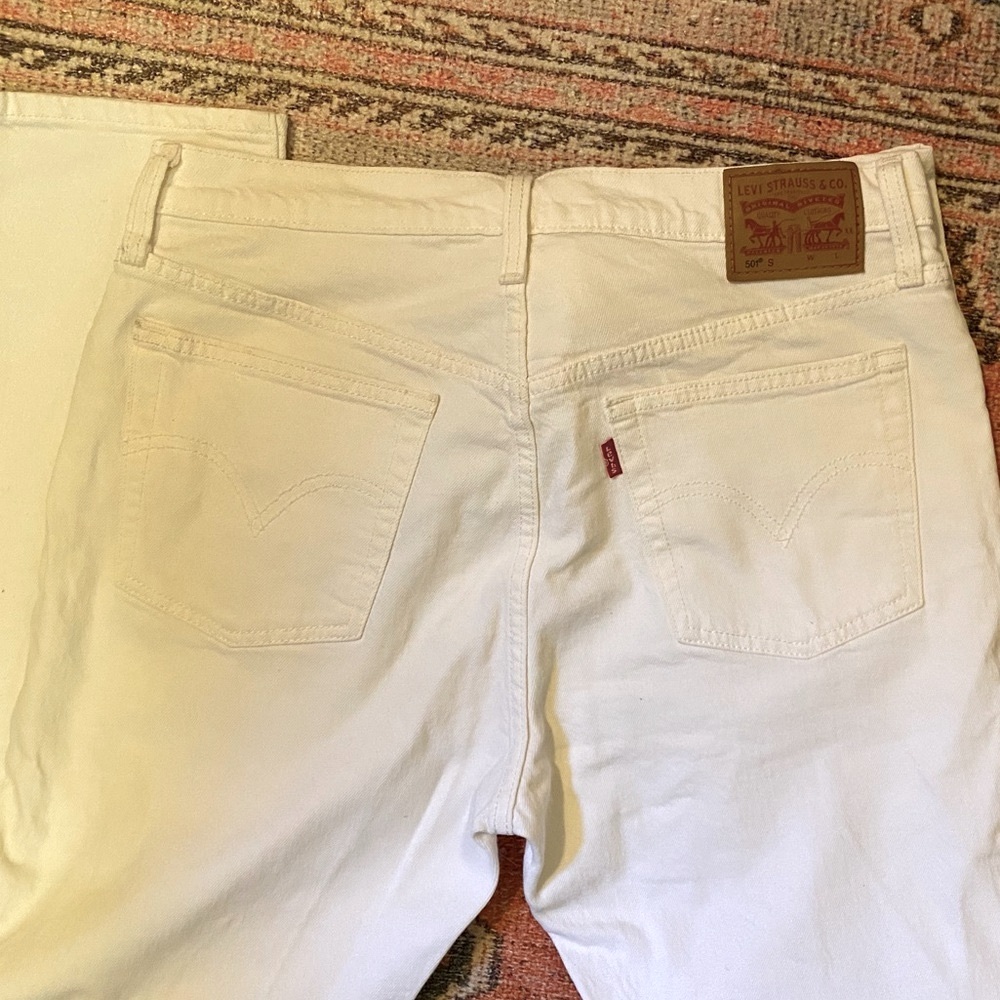 White 501 Levi’s